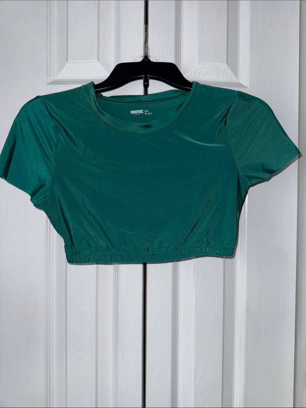 5 for $25. Smoothez by Aerie. Emerald Green Cropped Active Tee. Bundle to Save